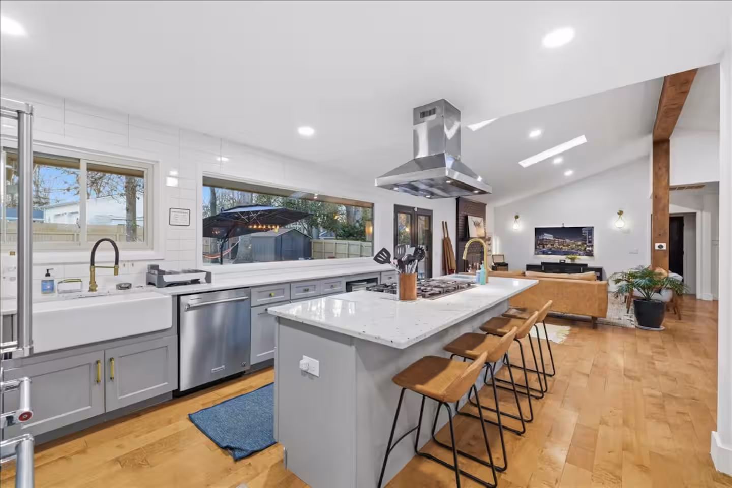 Hampton Cary kitchen